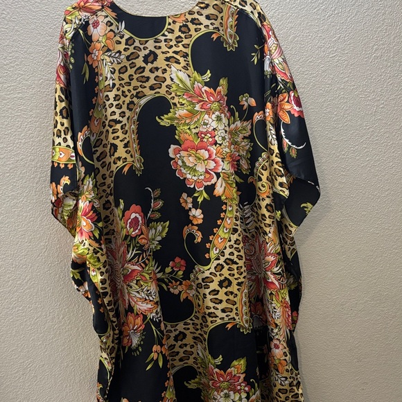 Floral Leopard Print Kaftan - Picture 4 of 4